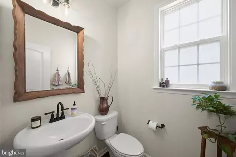 Entry Way - 8143 Ridgely Loop, Severn, MD 21144 photo 5 of 10