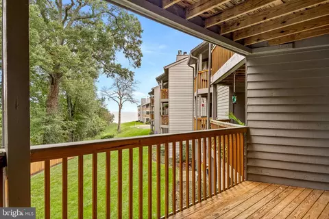 2010 Quay Village Ct #101, Annapolis, MD 21403