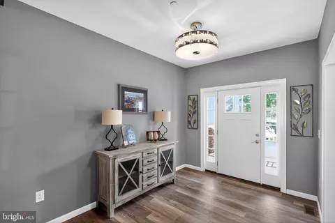 910 Severn Ave, Edgewater, MD 21037 photo 5