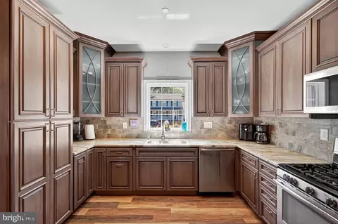 910 Severn Ave, Edgewater, MD 21037 photo 9