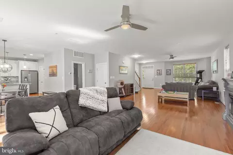 933 Marzoff Rd, Deale, MD 20751 photo 8
