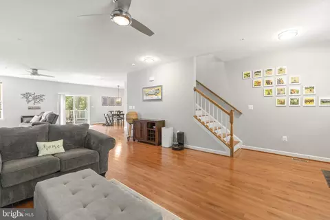933 Marzoff Rd, Deale, MD 20751 photo 3