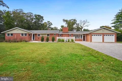 2718 Riva Rd, Annapolis, MD 21401