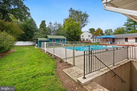Exterior - 2718 Riva Rd, Annapolis, MD 21401 photo 4 of 7