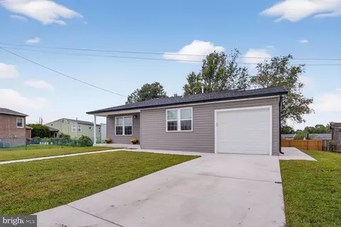 902 Wanda Rd, Linthicum Heights, MD 21090