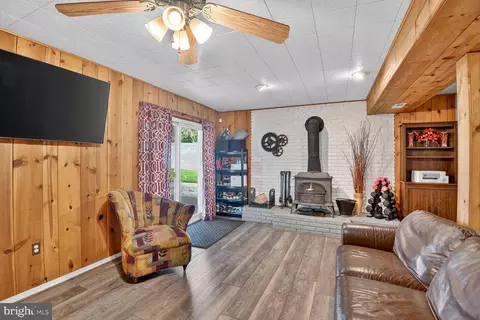 Other - 639 Cedar Dr, Pasadena, MD 21122 photo 3 of 6
