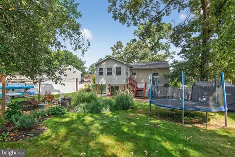 Exterior - 639 Cedar Dr, Pasadena, MD 21122 photo 3 of 4
