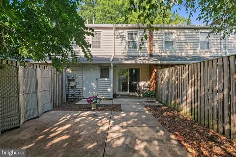 Exterior - 7 Georgetown Ct, Annapolis, MD 21403 photo 4 of 5
