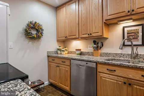 Kitchen - 7 Georgetown Ct, Annapolis, MD 21403 photo 1 of 4