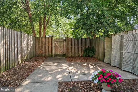 Exterior - 7 Georgetown Ct, Annapolis, MD 21403 photo 2 of 5