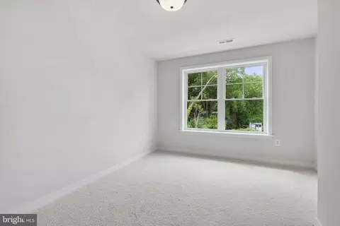 Bedroom - 305 A Lakeview Ave, Edgewater, MD 21037 photo 5 of 5