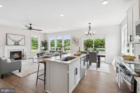 Other - 305 A Lakeview Ave, Edgewater, MD 21037 photo 1 of 11