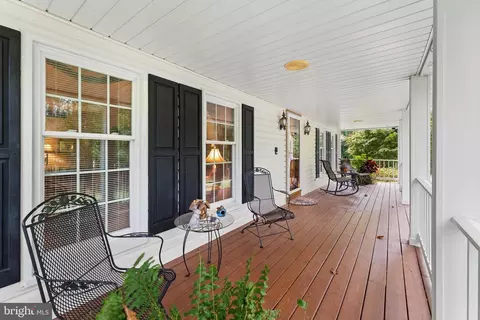 Exterior - 1433 Gilbert Rd, Arnold, MD 21012 photo 5 of 14