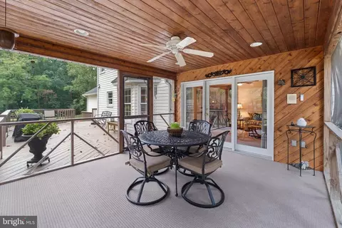 Exterior - 1433 Gilbert Rd, Arnold, MD 21012 photo 7 of 14