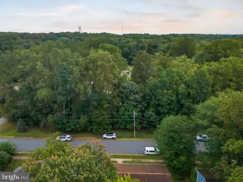 View/Area - 1433 Gilbert Rd, Arnold, MD 21012 photo 9 of 12