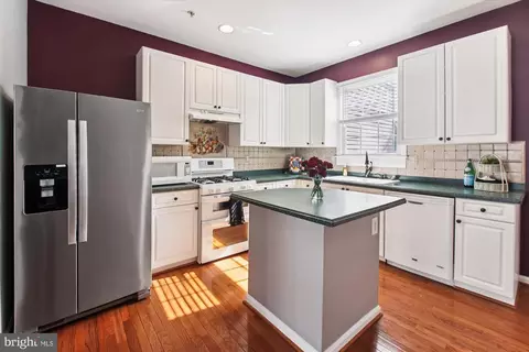 Kitchen - 2113 Millhaven Dr #25 113, Edgewater, MD 21037 photo 1 of 3
