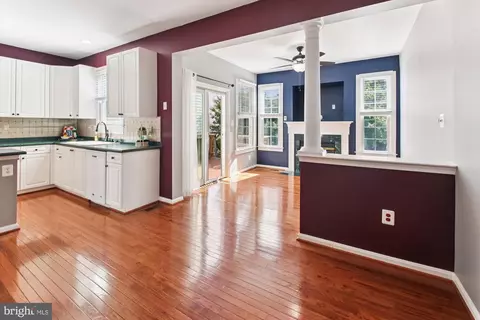 Entry Way - 2113 Millhaven Dr #25 113, Edgewater, MD 21037 photo 2 of 2