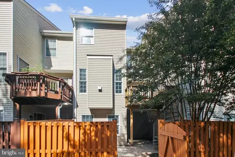 Exterior - 2113 Millhaven Dr #25 113, Edgewater, MD 21037 photo 8 of 9