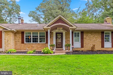 Exterior - 7 Ken Mar Ave, Pasadena, MD 21122 photo 2 of 15