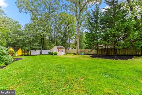 Exterior - 7 Ken Mar Ave, Pasadena, MD 21122 photo 7 of 15