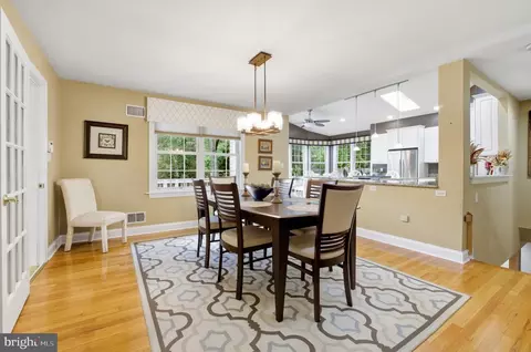 Dining - 7 Ken Mar Ave, Pasadena, MD 21122 photo 1 of 6
