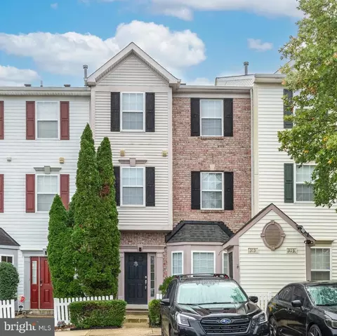 313 3 Sirens Ct, Odenton, MD 21113