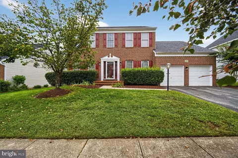 810 Lamoka Dr, Odenton, MD 21113