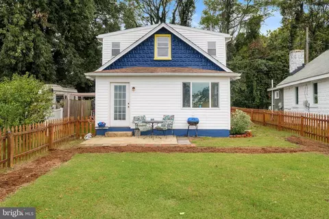 1304 Tuggies Rd, Pasadena, MD 21122 photo 2