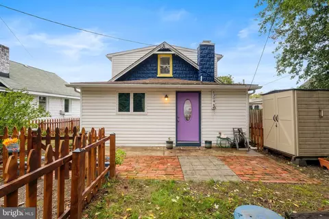 1304 Tuggies Rd, Pasadena, MD 21122 photo 6