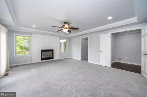Living - 301 Unity Ln, Annapolis, MD 21401 photo 11 of 14