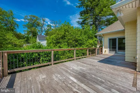 Exterior - 301 Unity Ln, Annapolis, MD 21401 photo 18 of 23