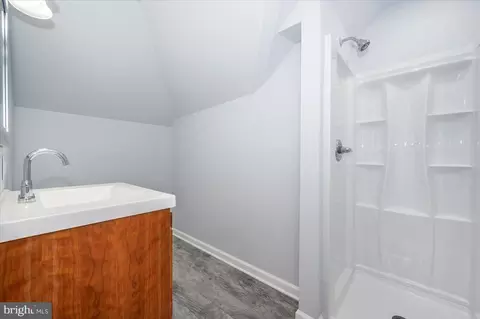 Bath - 301 Unity Ln, Annapolis, MD 21401 photo 10 of 11