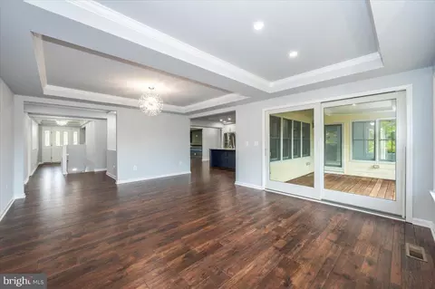 Living - 301 Unity Ln, Annapolis, MD 21401 photo 9 of 14