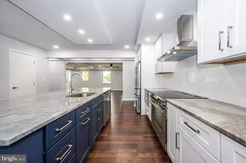 Kitchen - 301 Unity Ln, Annapolis, MD 21401 photo 6 of 9