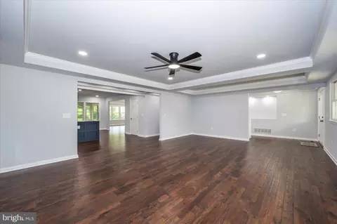 Living - 301 Unity Ln, Annapolis, MD 21401 photo 7 of 14
