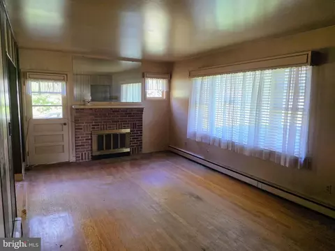 2726 Solomons Island Rd, Edgewater, MD 21037 photo 11
