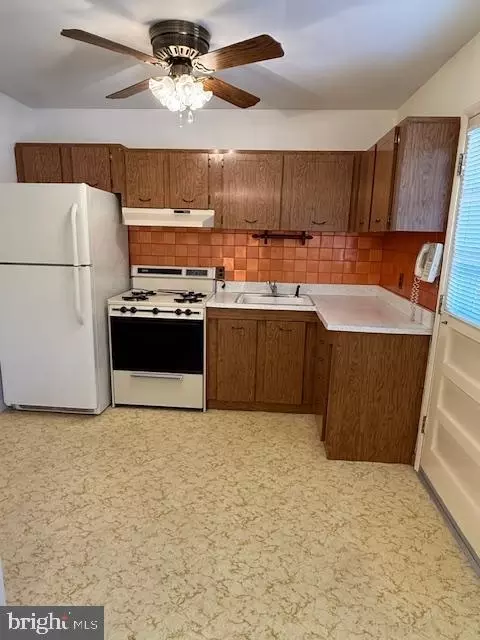750 215th St, Pasadena, MD 21122 photo 41