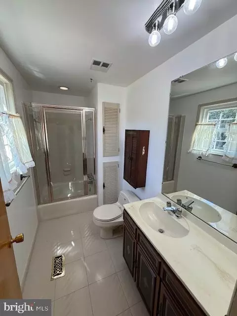 750 215th St, Pasadena, MD 21122 photo 24