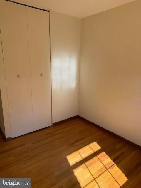 750 215th St, Pasadena, MD 21122 photo 32