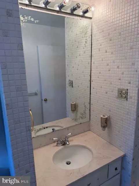 750 215th St, Pasadena, MD 21122 photo 34
