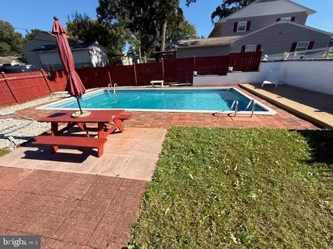 750 215th St, Pasadena, MD 21122 photo 17
