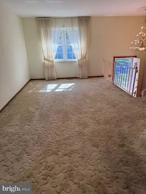 750 215th St, Pasadena, MD 21122 photo 43