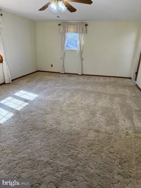 750 215th St, Pasadena, MD 21122 photo 28