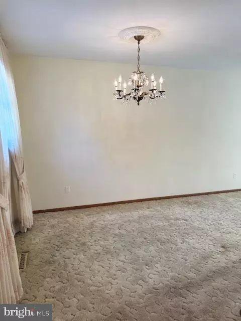 750 215th St, Pasadena, MD 21122 photo 38