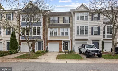 882 Stonehurst Ct, Annapolis, MD 21409