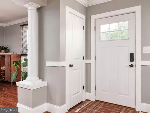 Entry Way - 161 Roland Rd, Pasadena, MD 21122 photo 1 of 3