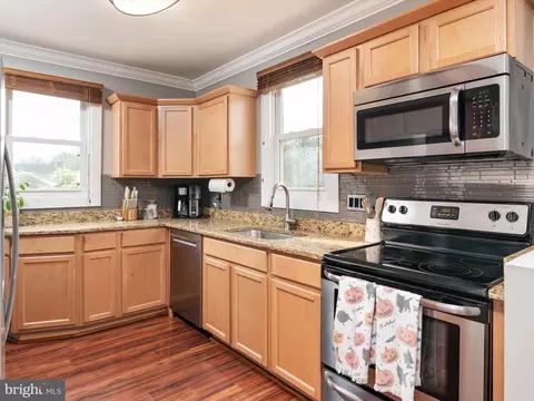 Kitchen - 161 Roland Rd, Pasadena, MD 21122 photo 2 of 2