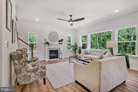 1306 Spruce St, Shady Side, MD 20764 photo 13