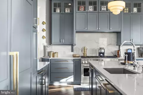 Kitchen - 4750 Frederick Ave, Shady Side, MD 20764 photo 6 of 7