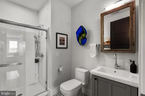 Bath - 4750 Frederick Ave, Shady Side, MD 20764 photo 9 of 10